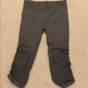 Girls Light Grey Ivivva Cropped Leggings